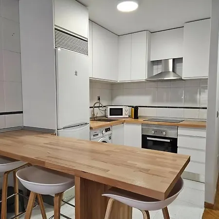 627a Moderno Apto Centro Ов'єдо